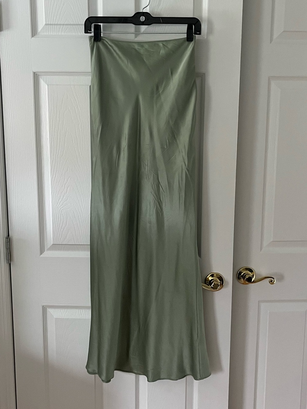 Sablyn silk green maxi skirt size small